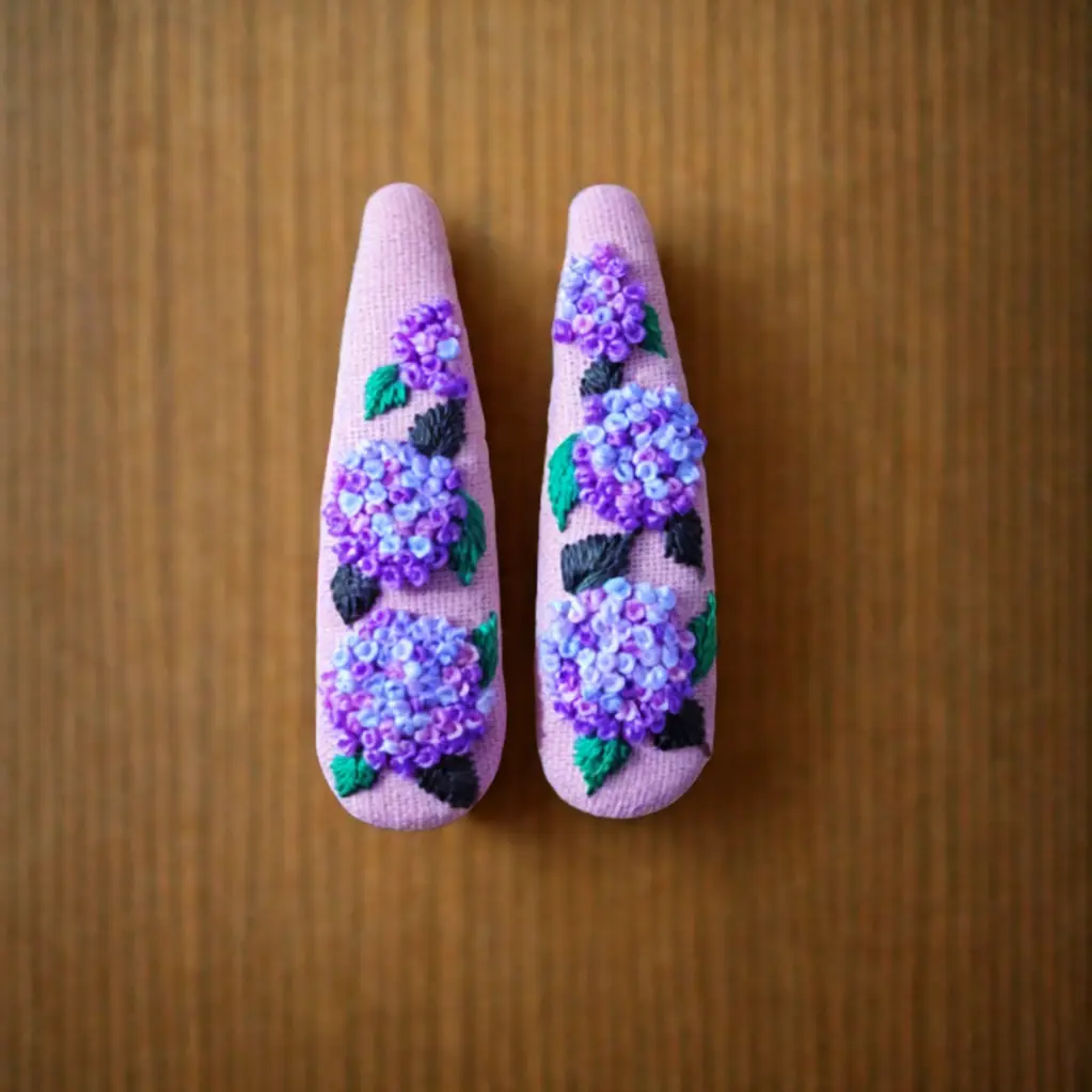 Hand Embroidered Hair Clip (5).webp